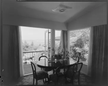 Image: Dining room interior, Farrell house, Lowry Bay, Eastbourne, Lower Hutt
