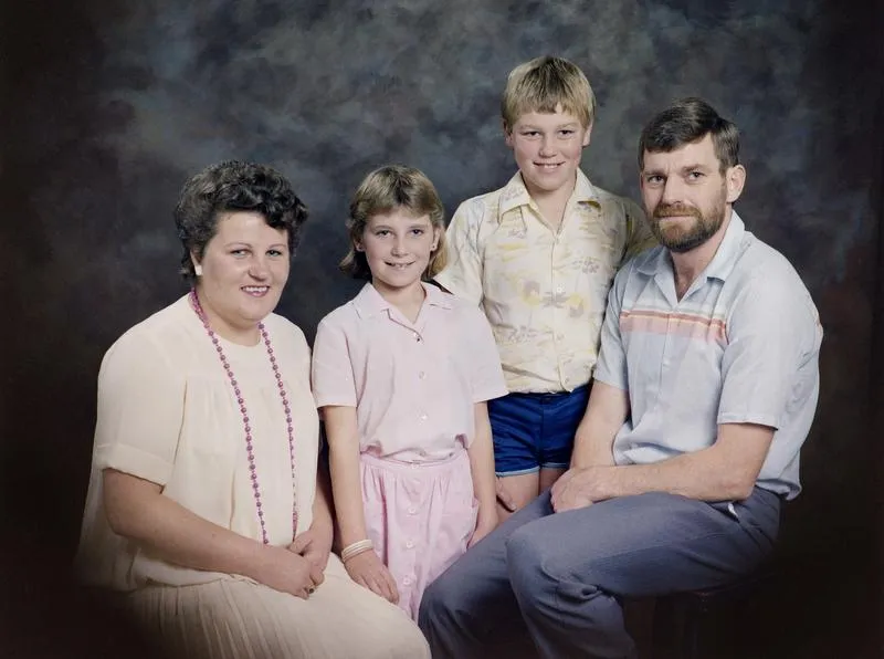 Loveridge, Family Group