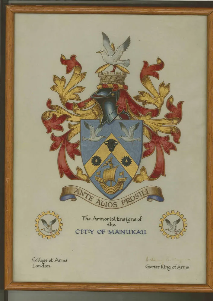 Manukau City coat of arms, 1968