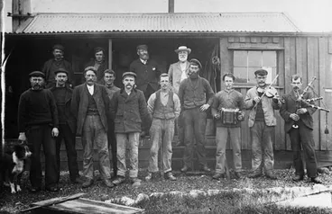 Shetland Islanders on Campbell Island, about 1904 Image: Shetland Islanders on Campbell Island, about 1904