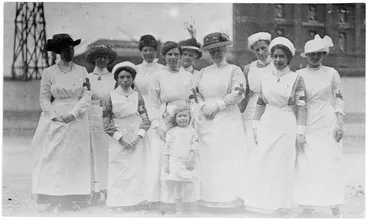Image: Group of St John Ambulance nurses, Wellington
