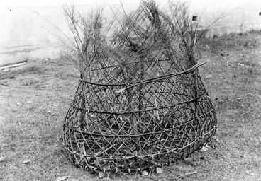 Image: Taruke Koura (crayfish pot)