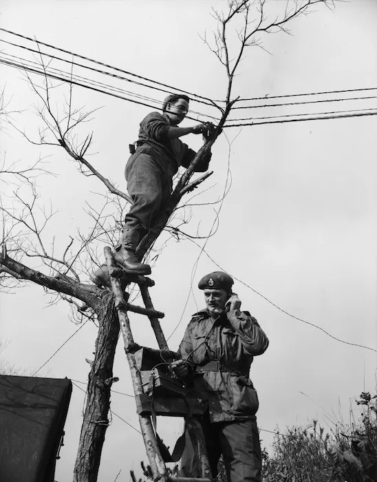[Signallers testing lines, Korea]