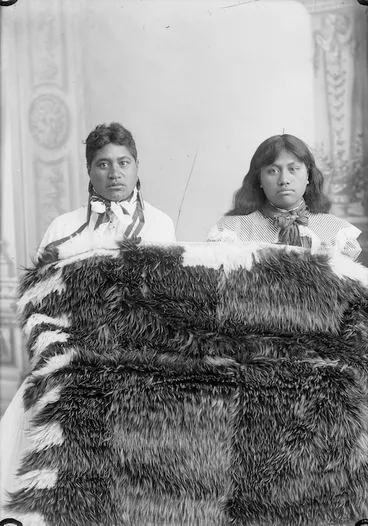 Image: Maori women from Hawkes Bay district