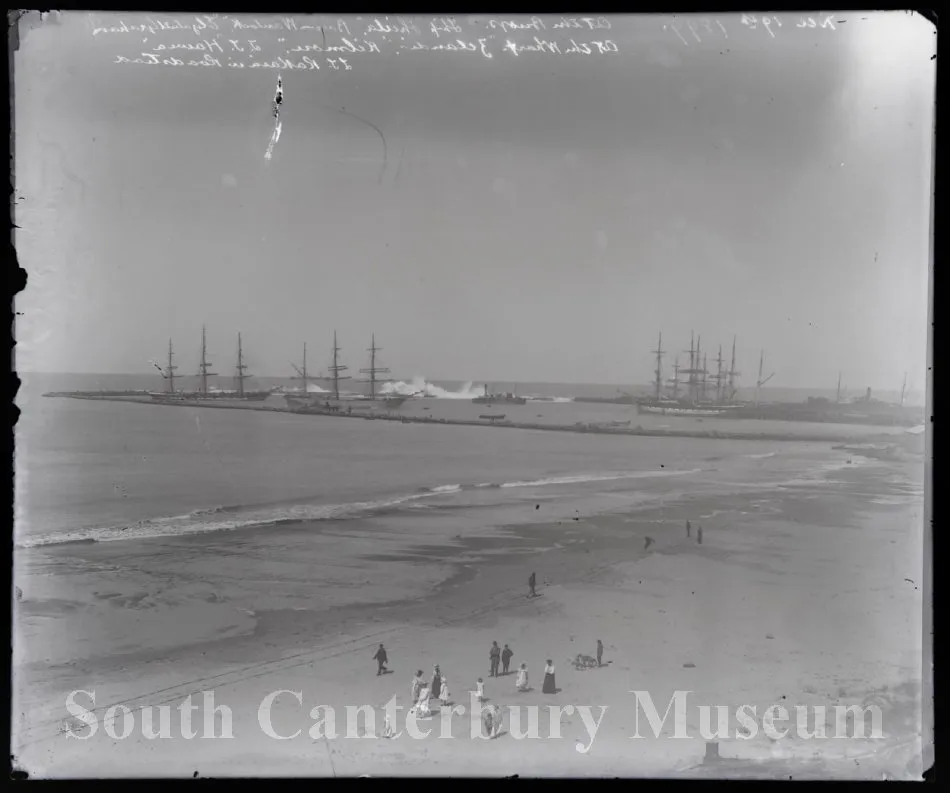 At the buoys, Timaru Harbour