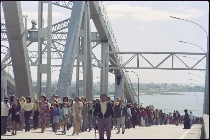 Participants in the Māori Land March crossing Auckland Harbour Bridge