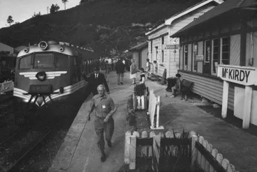 Image: Silver Stream Railway; McKirdy Station and railcar RM30 'Aotea'.