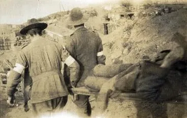 Image: Evacuating wounded [Gallipoli] : digital image