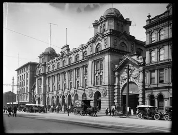 Image: Chief Post Office, Queen Street, Auckland Central, 1921