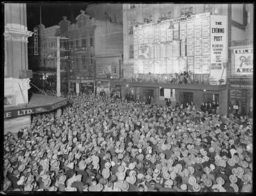 Image: Crowd in Willis Street, Wellington, awaiting the results of the 1931 general election, 1931