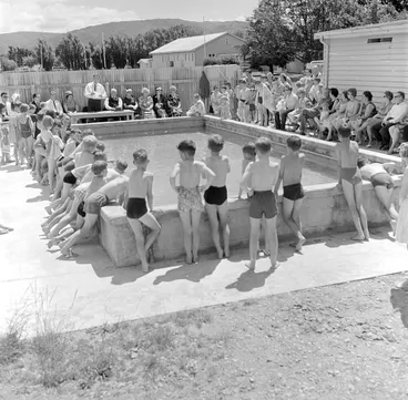 Image: Upper Hutt Primary School; opening of learners' pool