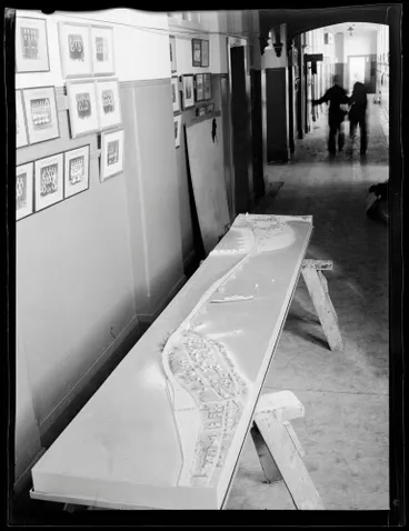 Image: Auckland Harbour Bridge model, Auckland Town Hall