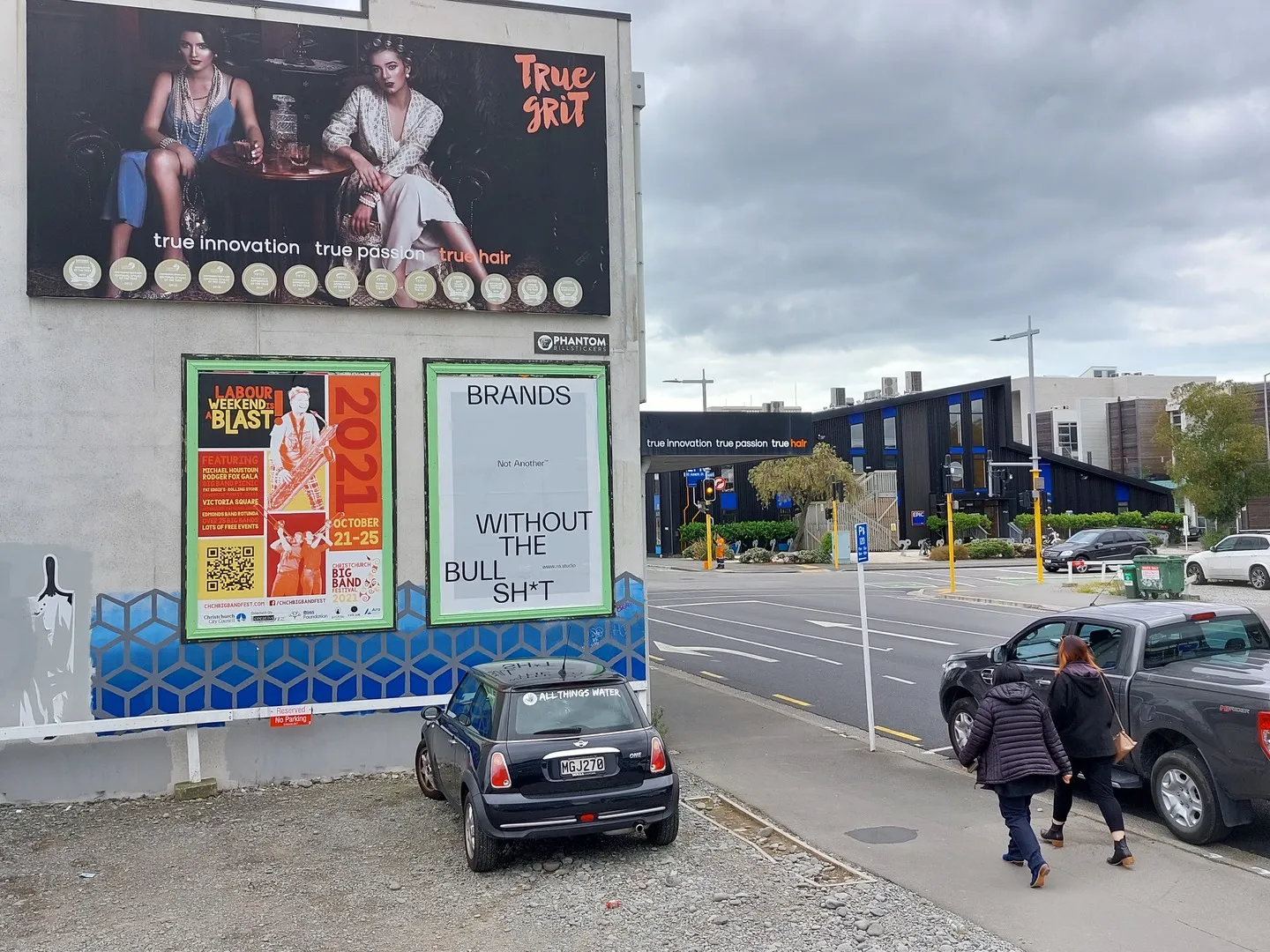 Advertising at 83-87 Manchester Street