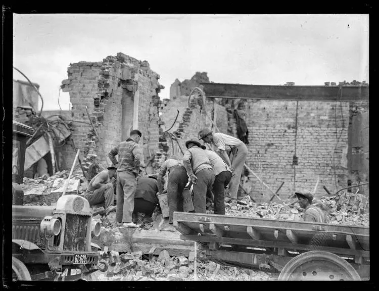 Rescue crew, Napier Earthquake, 1931