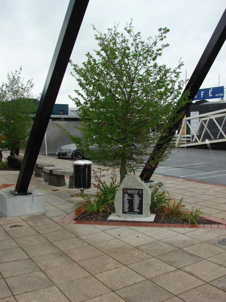 Ralph's Mine disaster memorial, Huntly, 2014