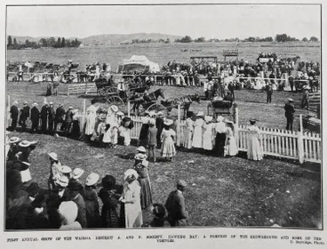Image: FIRST ANNUAL SHOW OF THE WAIROA DISTRICT A. AND P. SOCIETY, HAWKE'S BAY: A PORTION OF THE SHOWGROUND AND SOME OF THE VISITORS