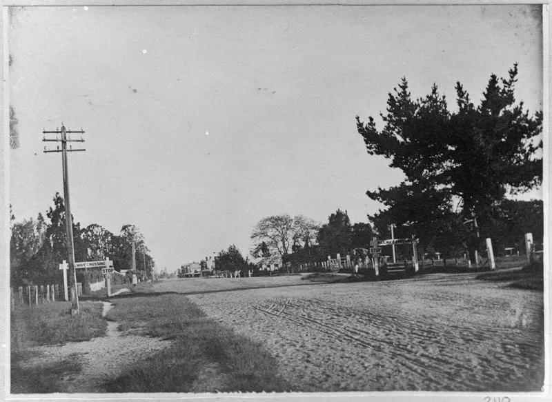 Victoria Street railway crossing