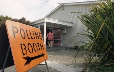 Voting in the 1996 election Image: Voting in the 1996 election