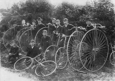 Arthur Shaef and group of cyclists with penny-farthing bicycles Image: Arthur Shaef and group of cyclists with penny-farthing bicycles