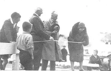 Image: Opening first traffic bridge, Hokio Beach