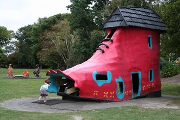 Image: Old woman’s shoe