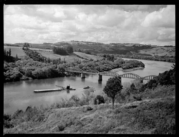 Image: Tuakau Bridge, Waikato River, 1950