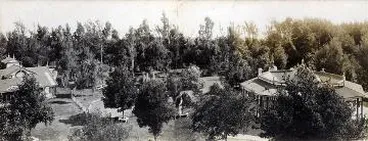 Kiosk and circular tea pavilion, Tauherenikau Racecourse : Photograph Image: Kiosk and circular tea pavilion, Tauherenikau Racecourse : Photograph