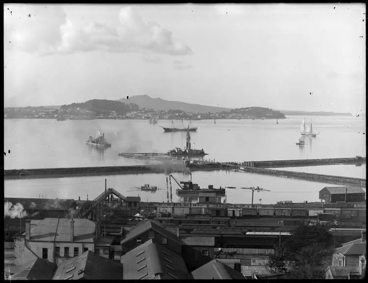 Mechanics Bay and the Waitematā Harbour, 1913