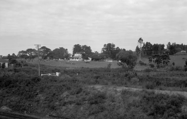 Old house behind Swanson railway station.