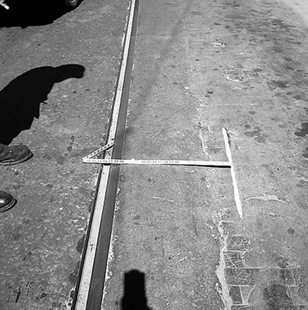 b. Tram tracks, Vivian Street