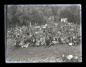 Image: Presbyterian bible class picnic