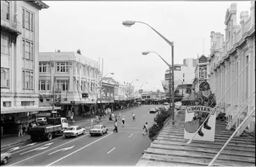 Image: Shops on Karangahape Road, Auckland Central, 1990
