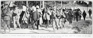 Image: Transfer of interned Germans from Motuihi Island to the camp at Narrow Neck, Auckland, last week: Count von Luckner and the other prisoners on the march to their new quarters