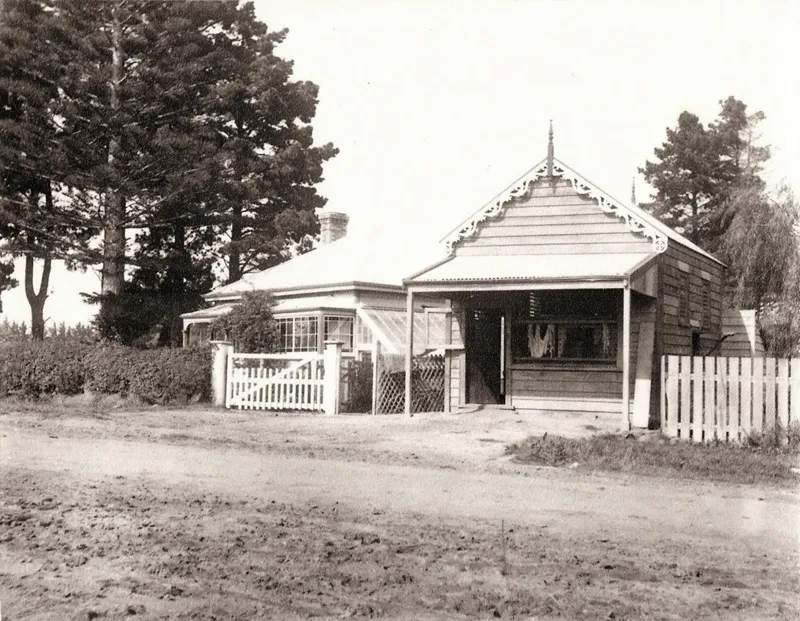 Nicholson's Butcher Shop, near cnr. Picton St & Selwyn Rd. C 1912.