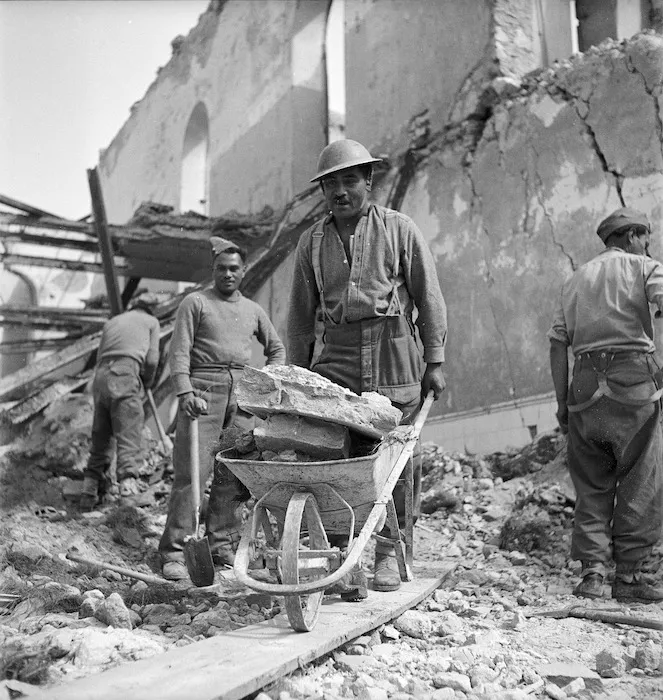 World War II soldiers, Western Desert, North Africa