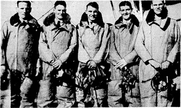 Image: Evening Post". Photo. Mr. S. Tinsley, who arrived from London today by the Rangitata. He is a member of the Kilts Society, the members of ivhich are pledged to the preservation of the kilt as the Scottish national dress. He is a printer and publisher with a business in London, and has come to New Zealand mainly for trout fishing, which he has previously enjoyed in this country. Royal Air Force trainees who this iveek completed their initial training in light aircraft with the Wellington Aero Club and leave for Wigram on November 28. They were trained by Flight-Lieutenant G E. Rawnsley. From the left, V. A. Cunningham (Wellington), J. C. F. Hayter (tfUrville Island), R.W. Roots (Wellington), A. K. Round (Wellington), and G.E.Hull (Hastings). (Evening Post, 16 November 1938)