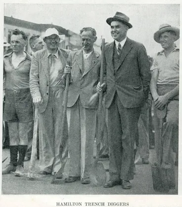 Hamilton trench diggers Image: Hamilton trench diggers