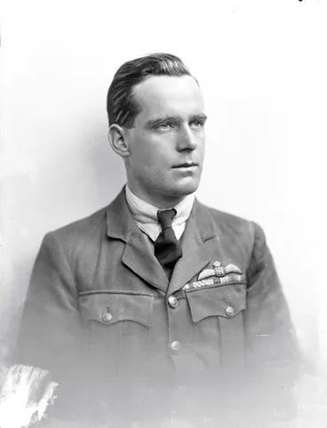 Portrait Captain Euan Dickson. First Pilot to Fly Across the Cook Strait. Christchurch, Canterbury, New Zealand Image: Portrait Captain Euan Dickson. First Pilot to Fly Across the Cook Strait. Christchurch, Canterbury, New Zealand