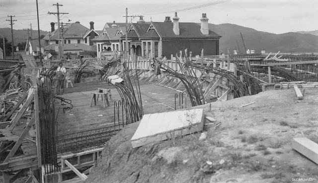 Stuart Street Extension - Construction of Overbridge 1952
