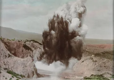 Image: Waimangu Geyser