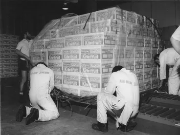 Image: Kiwifruit c. 1980s