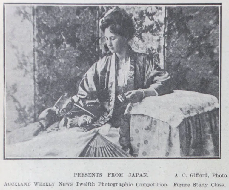 Presents from Japan. Auckland Weekly News Twelfth photograph competition. Figure study class