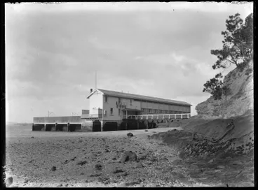 Image: The Shelly Beach Baths, Point Erin, 1914