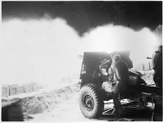 [A gun of the 16th Field Regiment in action, Korea]