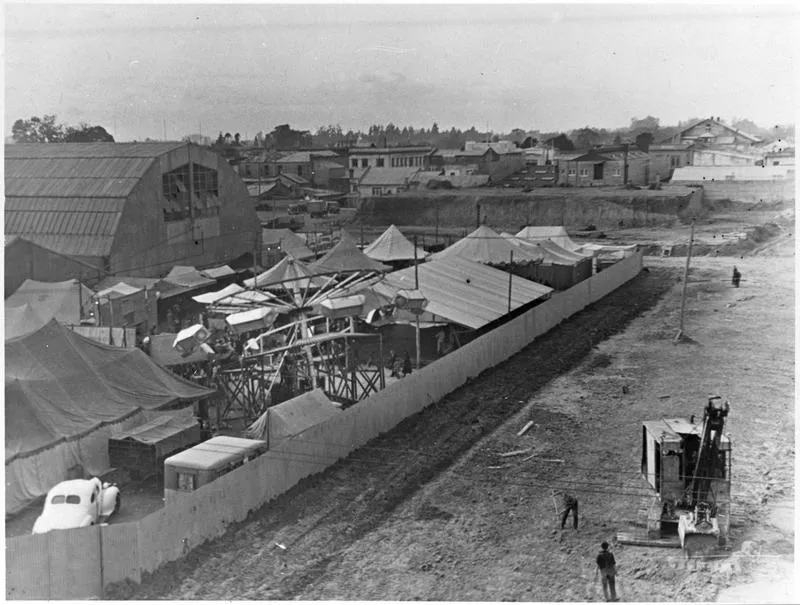 Waikato Winter Show during removal of Garden Place Hill