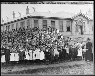 Image: Pupils and teachers posed in front of Wellington South School