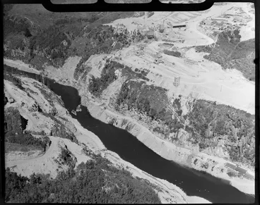 Image: Mangakino Hydro-electric Power Station, Waikato River