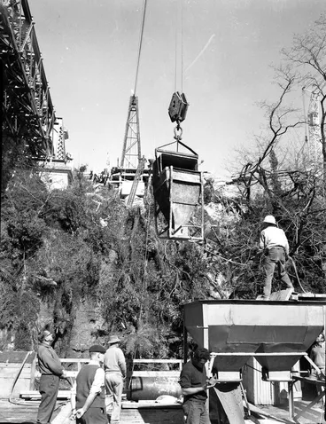 Image: Railway Bridge construction c. 1962