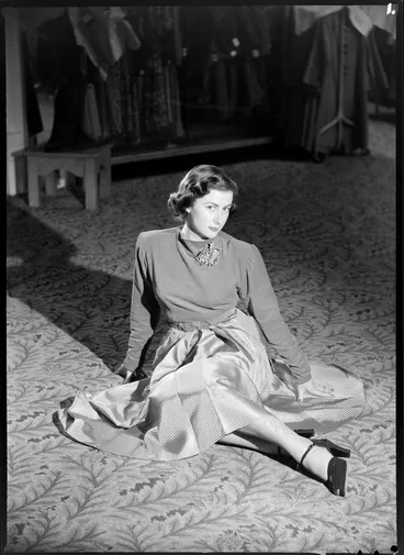 Image: Woman modelling stockings