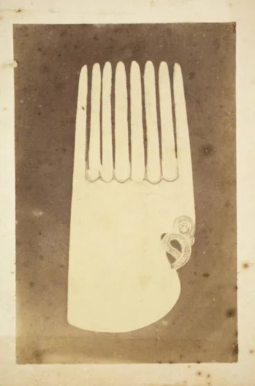 Māori comb Image: Māori comb